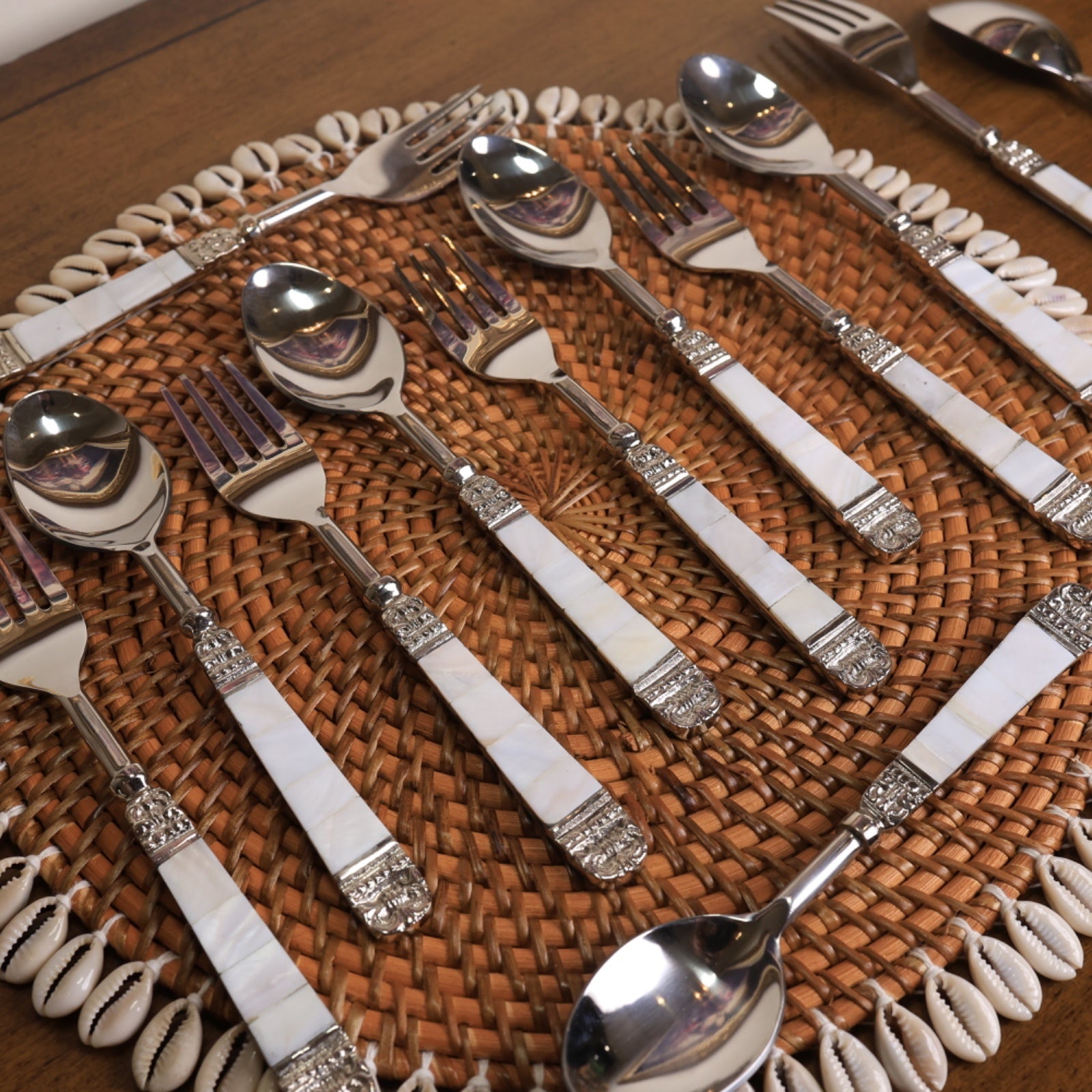 Pearlina Cutlery set