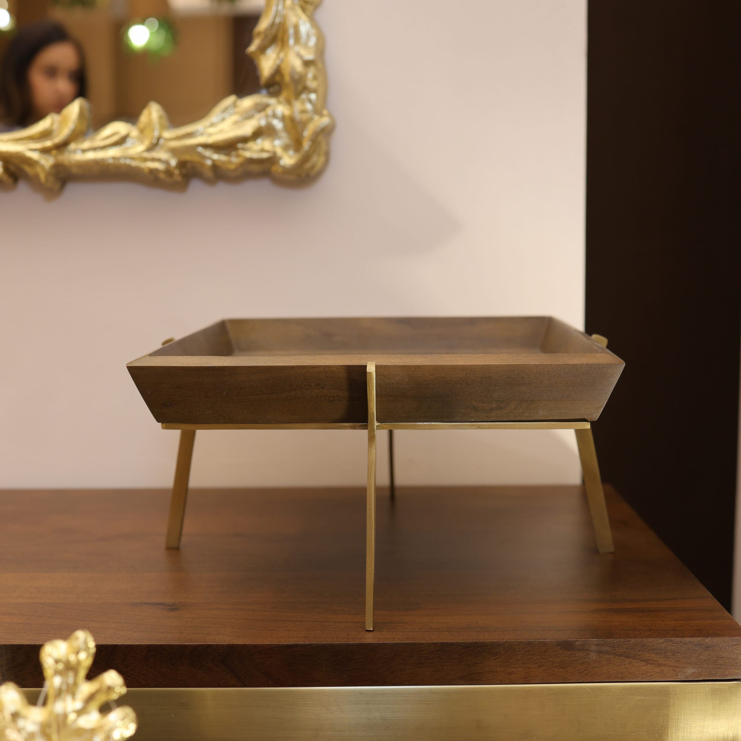 Modern Quest – Square Platter
