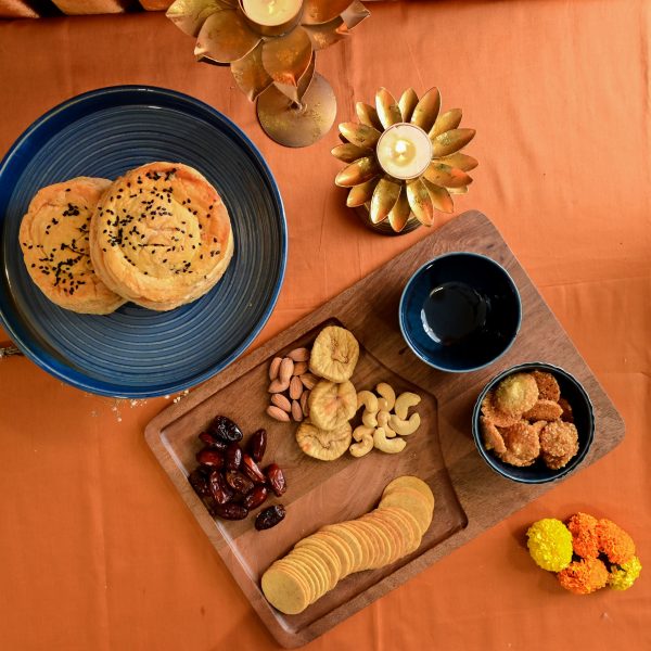 Cerra Wood Cake Stand