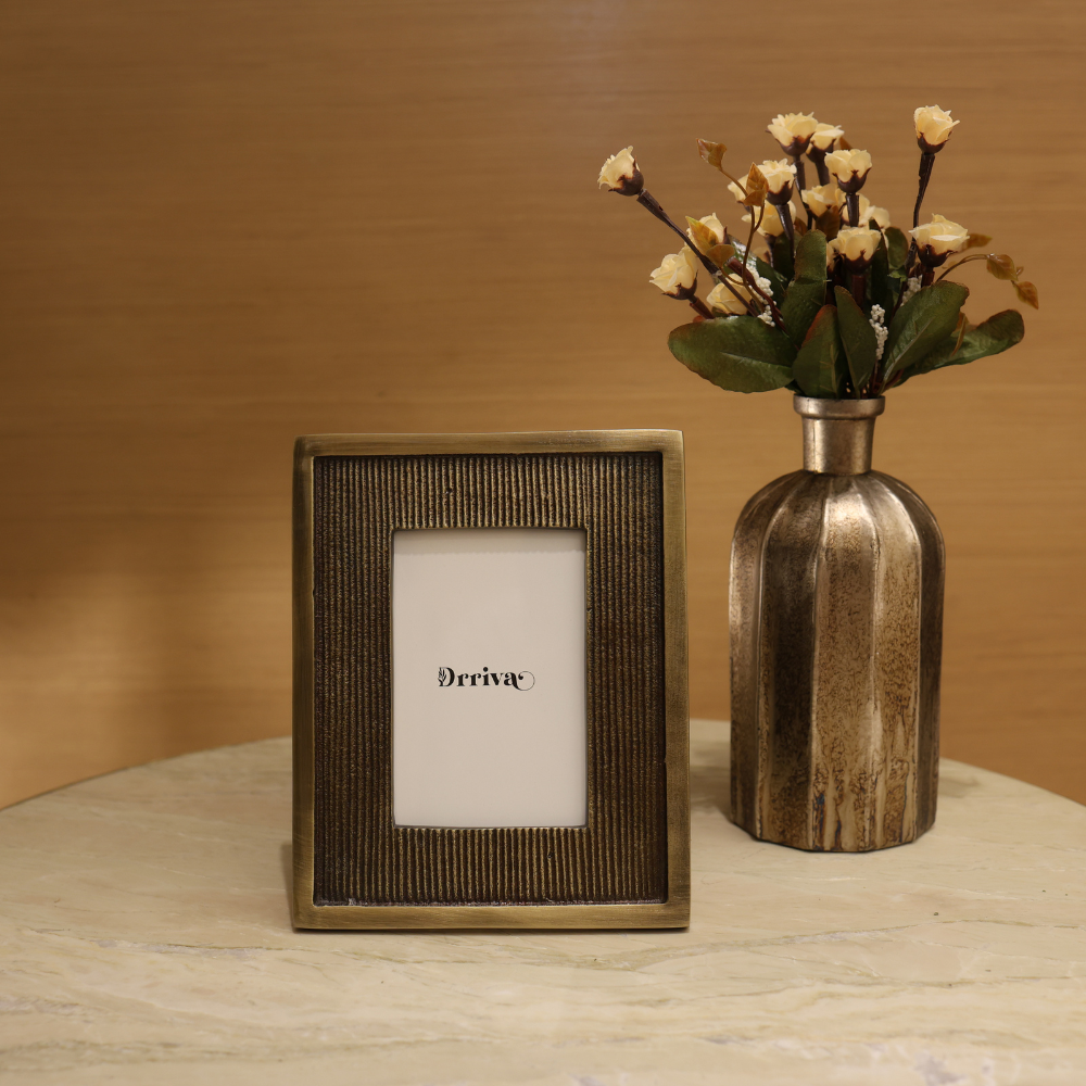 Radiance Photo Frame