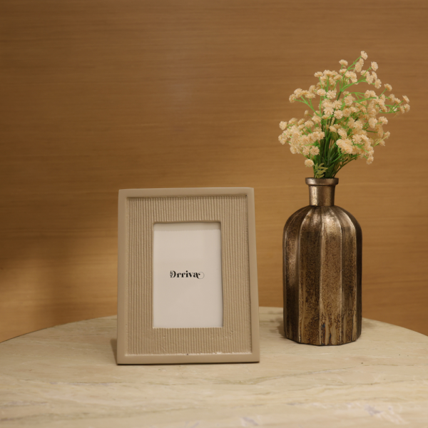 Radiance Photo Frame