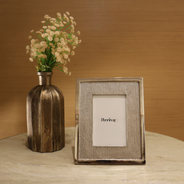Radiance Photo Frame