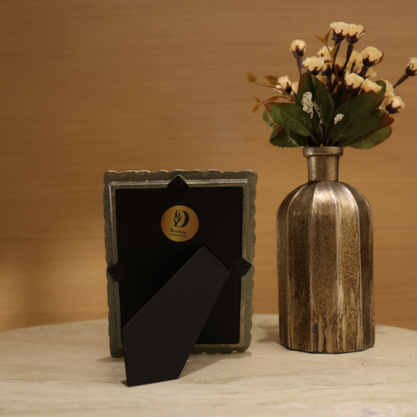 Link Photo Frame