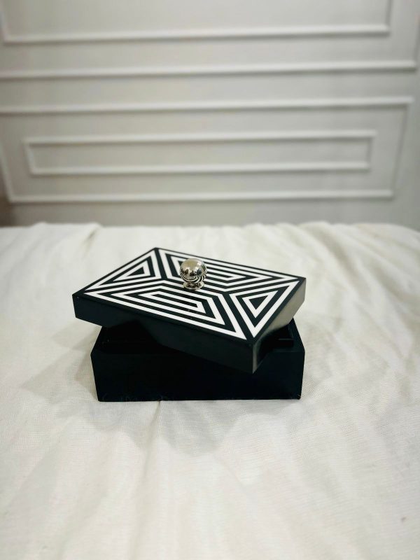 Monochrome decorative box