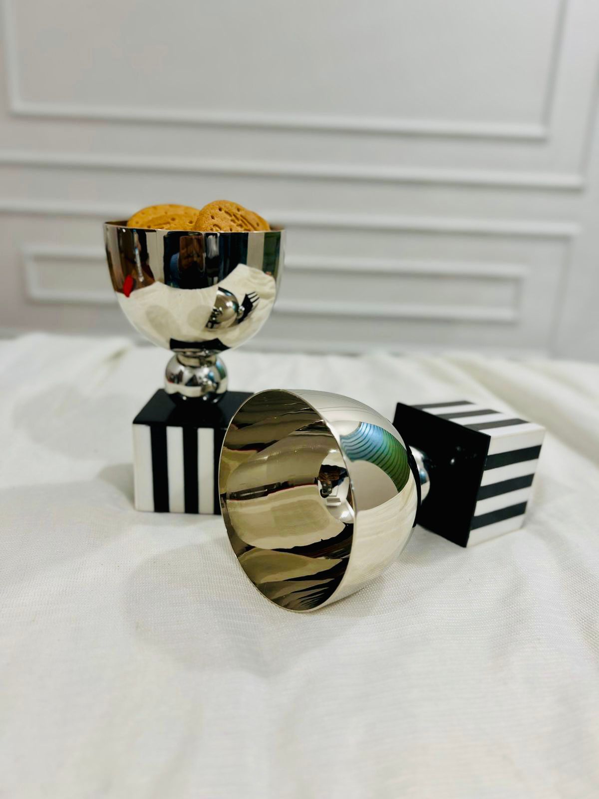 Monochrome Nut Bowls – Set of 2