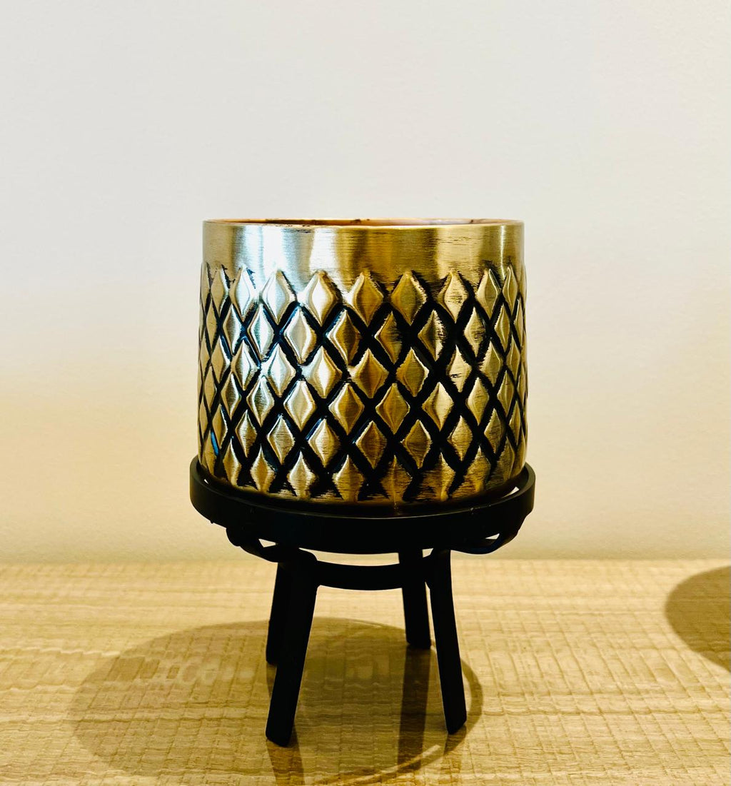 Verona Textured Planter