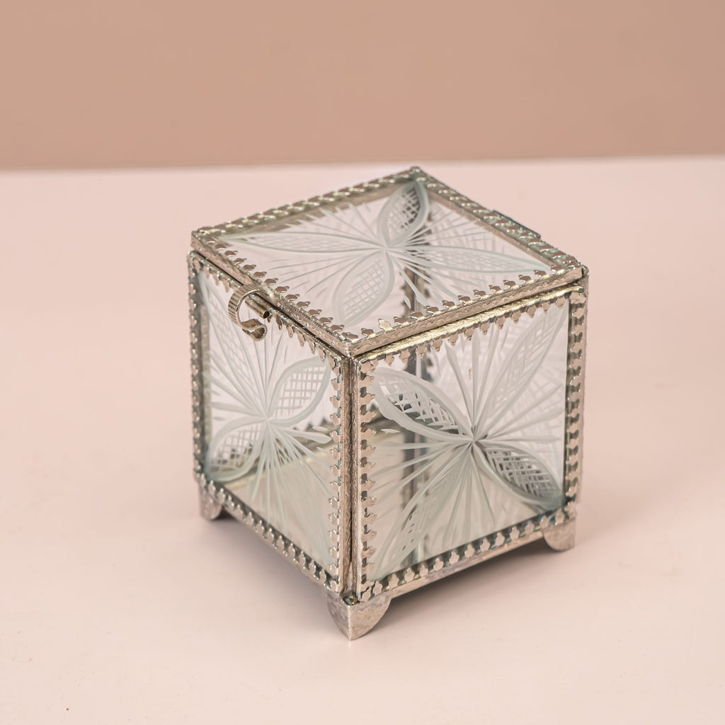 Valentia Box